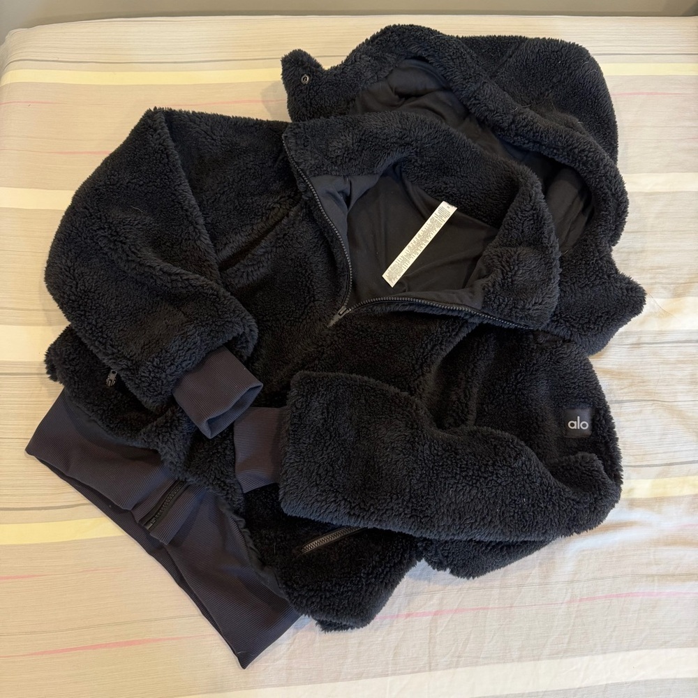 ALO Yoga Foxy Sherpa Fleece Jacket